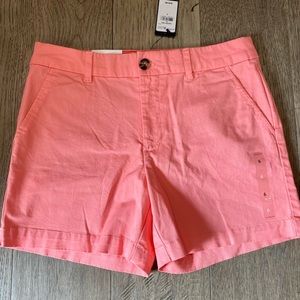 NWT, Tommy Hilfiger 5 inch Classic Stretch short, size 6.
